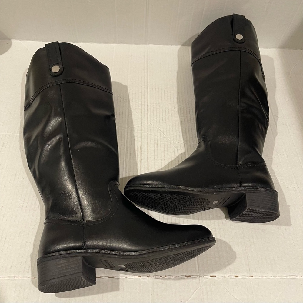Women’s St John’s Bay Douglas Faux Leather Riding Black Boots Size 7 US! - Picture 7 of 12